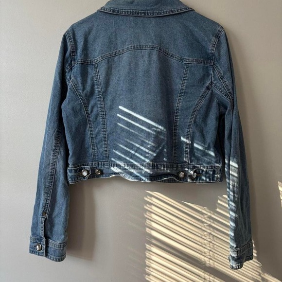 Y2K Light Blue Denim Small Cropped beaded buttons jacket - Picture 6 of 6